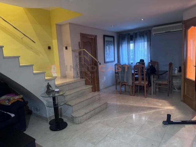 6 chambre Maison de Ville à vendre à L'Olleria - 130 000 € (Ref: 9634892)