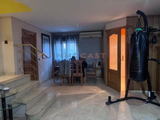 6 chambre Maison de Ville à vendre à L'Olleria - 130 000 € (Ref: 9634892)