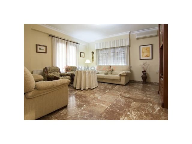 6 quarto Casa em Banda para venda em Canals com garagem - 400 000 € (Ref: 9634893)