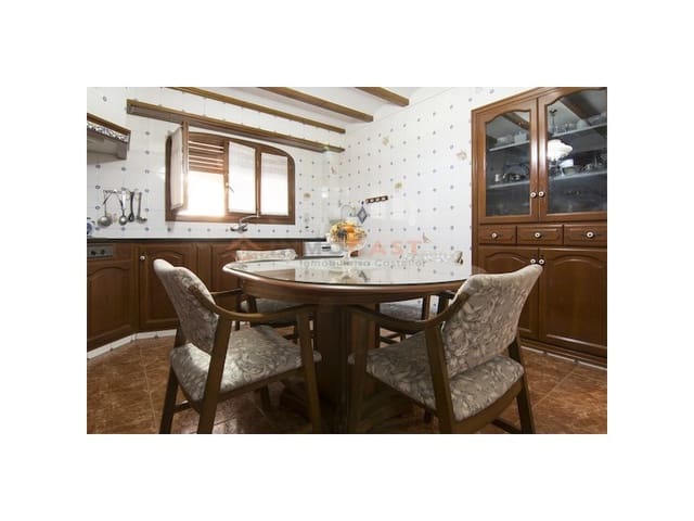 6 quarto Casa em Banda para venda em Canals com garagem - 400 000 € (Ref: 9634893)