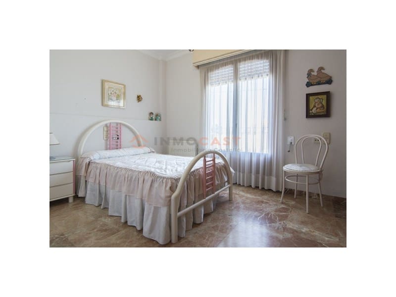 6 soverom Hus til salgs i Canals med garasje - € 400 000 (Ref: 9634893)