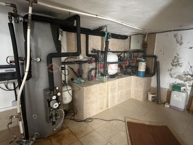 4 makuuhuone Huvila myytävänä paikassa Xeresa mukana uima-altaan 
autotalli - 595 000 € (Ref: 9640366)