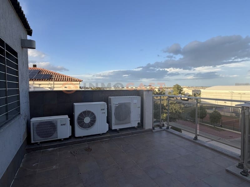 4 makuuhuone Huvila myytävänä paikassa Xeresa mukana uima-altaan 
autotalli - 595 000 € (Ref: 9640366)