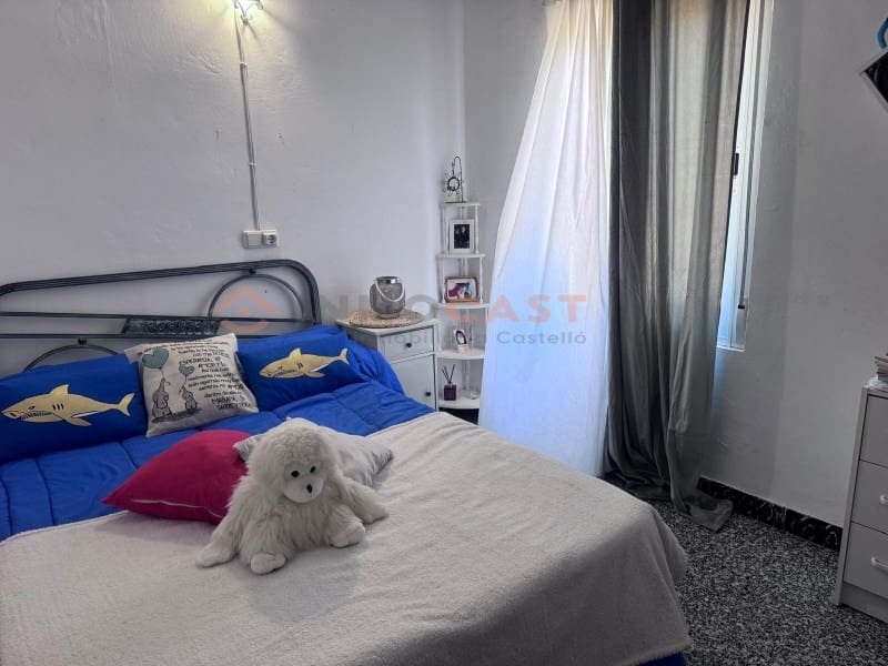 4 bedroom Villa for sale in L'Olleria - € 190,000 (Ref: 9712167)