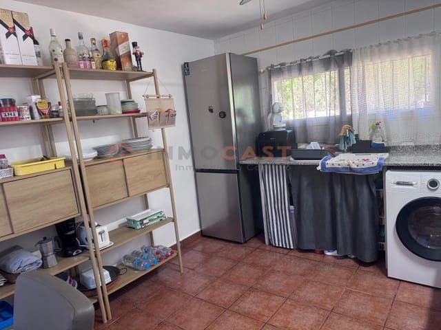 4 bedroom Villa for sale in L'Olleria - € 190,000 (Ref: 9712167)