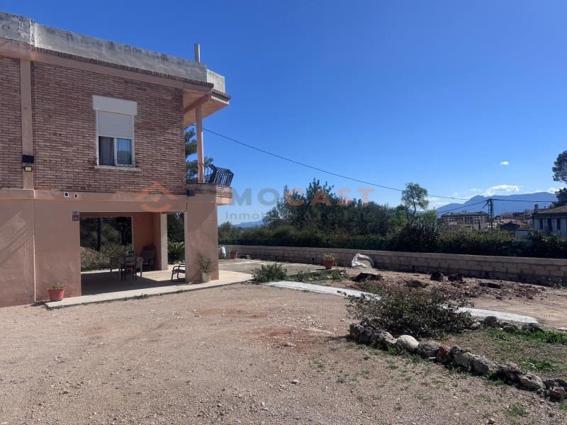 4 bedroom Villa for sale in L'Olleria - € 190,000 (Ref: 9712167)