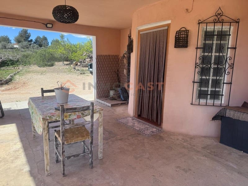 4 bedroom Villa for sale in L'Olleria - € 190,000 (Ref: 9712167)