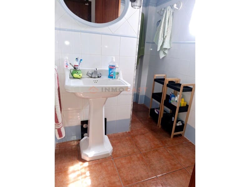 4 bedroom Villa for sale in L'Olleria - € 190,000 (Ref: 9712167)