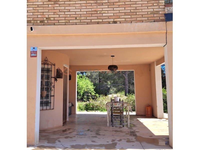 4 bedroom Villa for sale in L'Olleria - € 190,000 (Ref: 9712167)