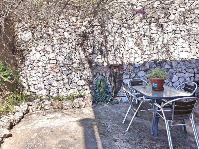 4 bedroom Villa for sale in L'Olleria - € 190,000 (Ref: 9712167)