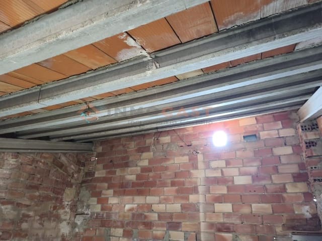 Casa en L'Olleria en venta - 54.000 € (Ref: 9714857)