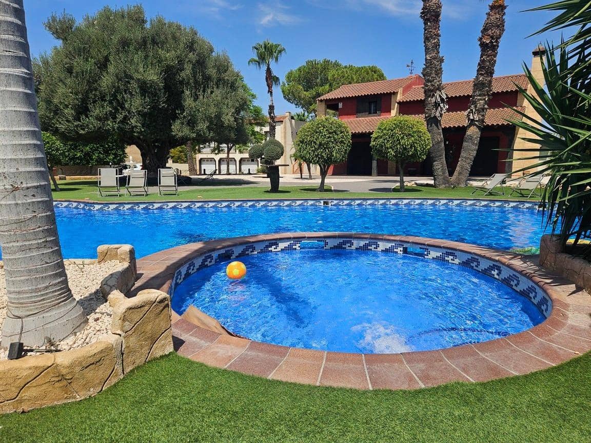 6 camera da letto Finca/Casa di Campagna in vendita in Catral con piscina garage - 850.000 € (Rif: 10020980)
