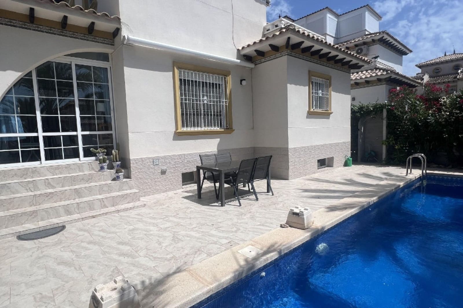 4 camera da letto Villa in vendita in El Pinet con piscina - 549.000 € (Rif: 10032113)