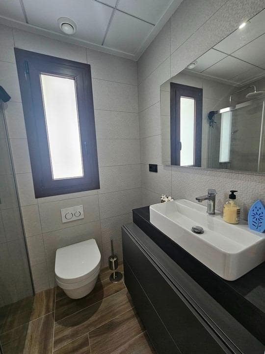 3 sypialnia Willa na sprzedaż w Torrevieja z basenem garażem - 495 000 € (Ref: 10049370)