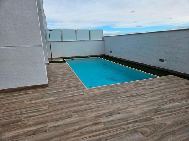 3 sypialnia Willa na sprzedaż w Los Balcones - Los Altos, Torrevieja z basenem garażem - 495 000 € (Ref: 10049370)