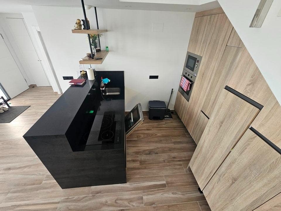 3 sypialnia Willa na sprzedaż w Torrevieja z basenem garażem - 495 000 € (Ref: 10049370)