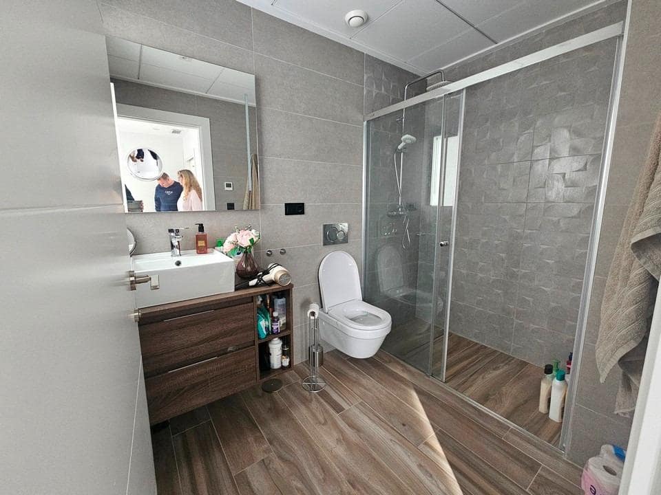 3 sypialnia Willa na sprzedaż w Torrevieja z basenem garażem - 495 000 € (Ref: 10049370)