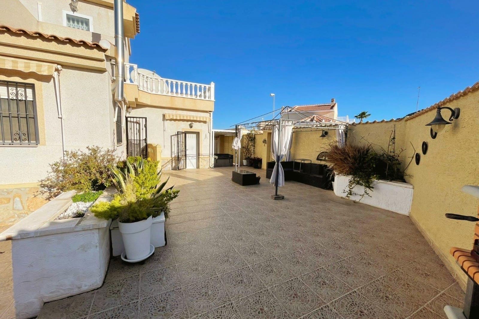 3 sovrum Villa till salu i Rojales med pool garage - 285 000 € (Ref: 10076480)