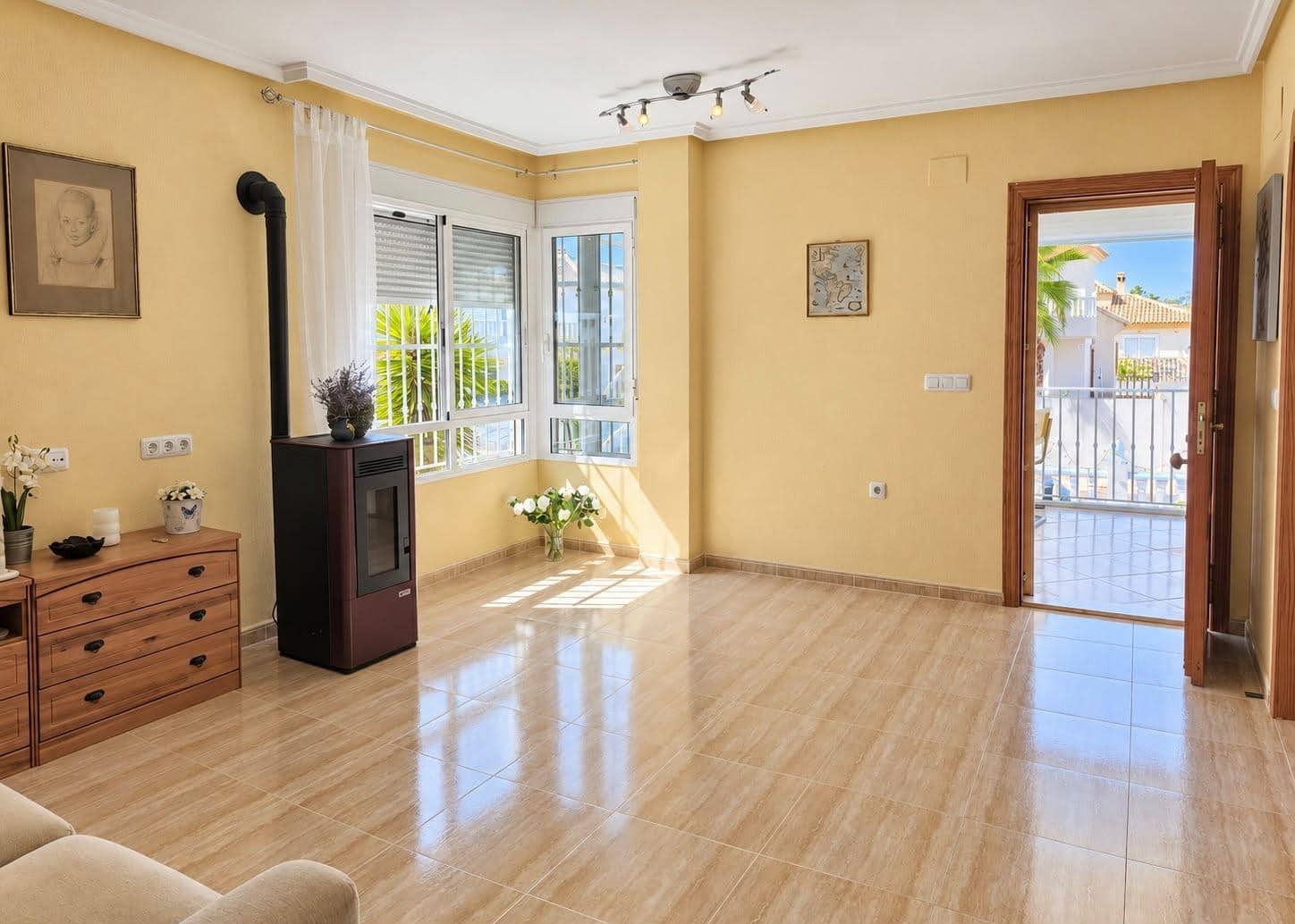 3 bedroom Villa for sale in San Fulgencio with pool - € 239,000 (Ref: 10094753)