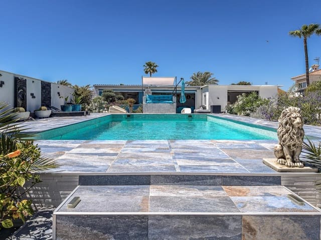 3 soverom Villa til salgs i San Fulgencio med svømmebasseng garasje - € 499 000 (Ref: 10147192)