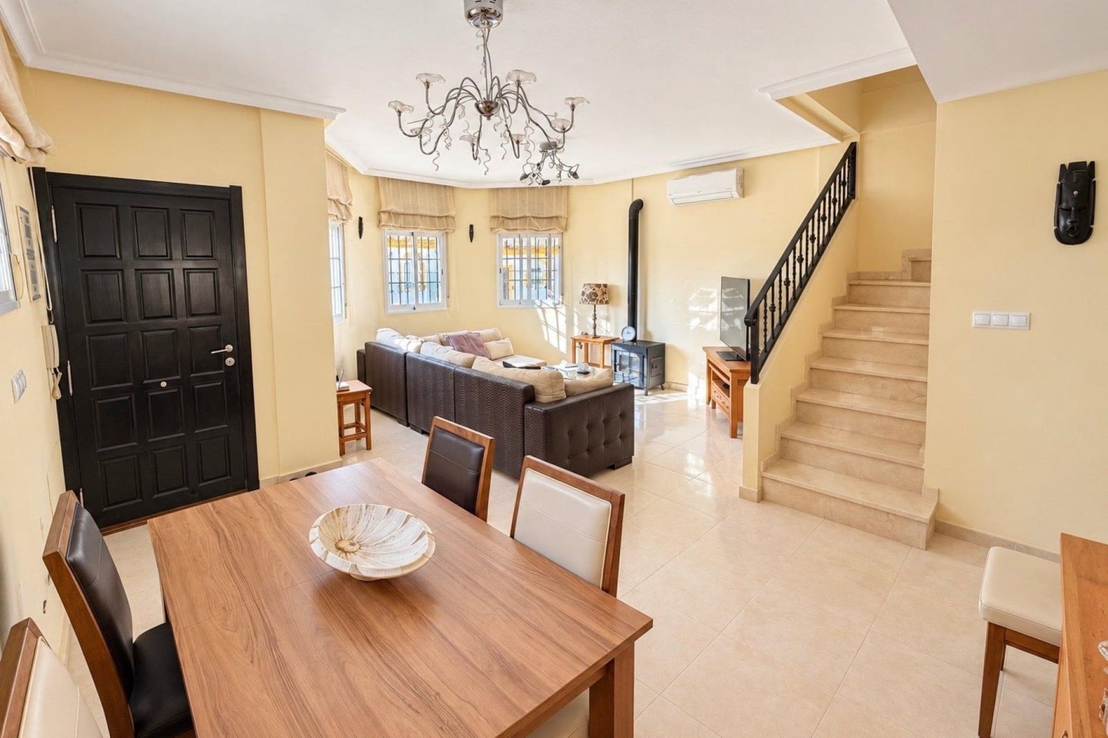 3 Zimmer Villa zu verkaufen in San Fulgencio mit Pool - 195.000 € (Ref: 10155328)