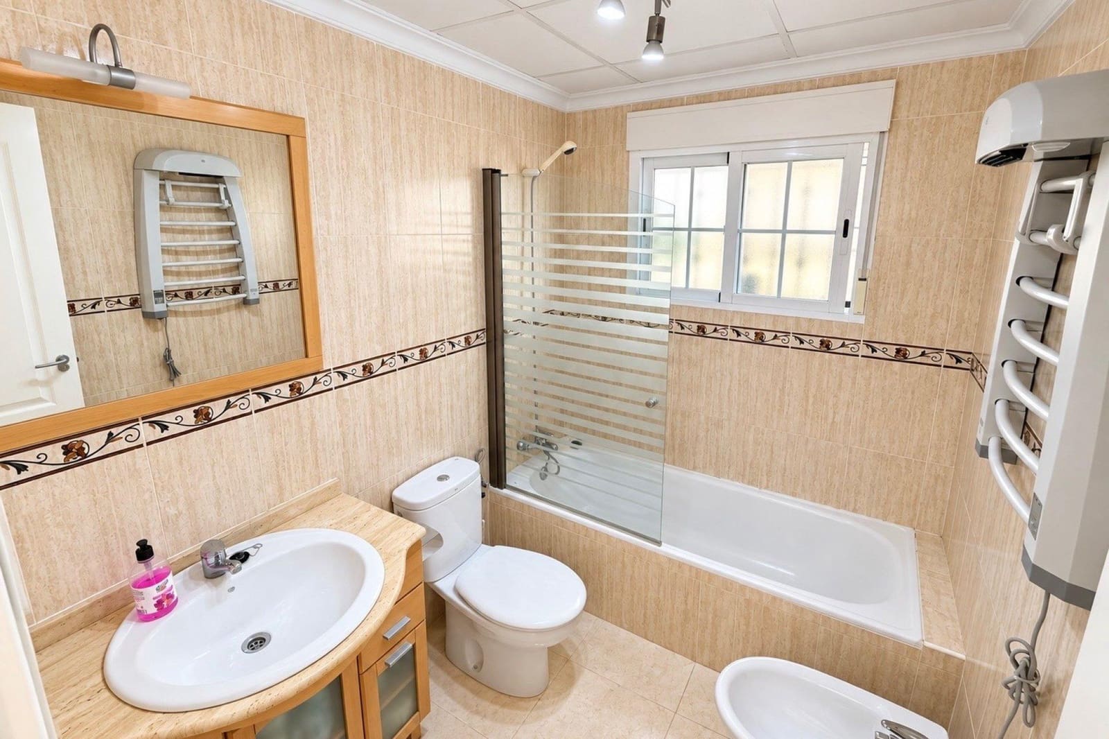 3 Zimmer Villa zu verkaufen in San Fulgencio mit Pool - 195.000 € (Ref: 10155328)
