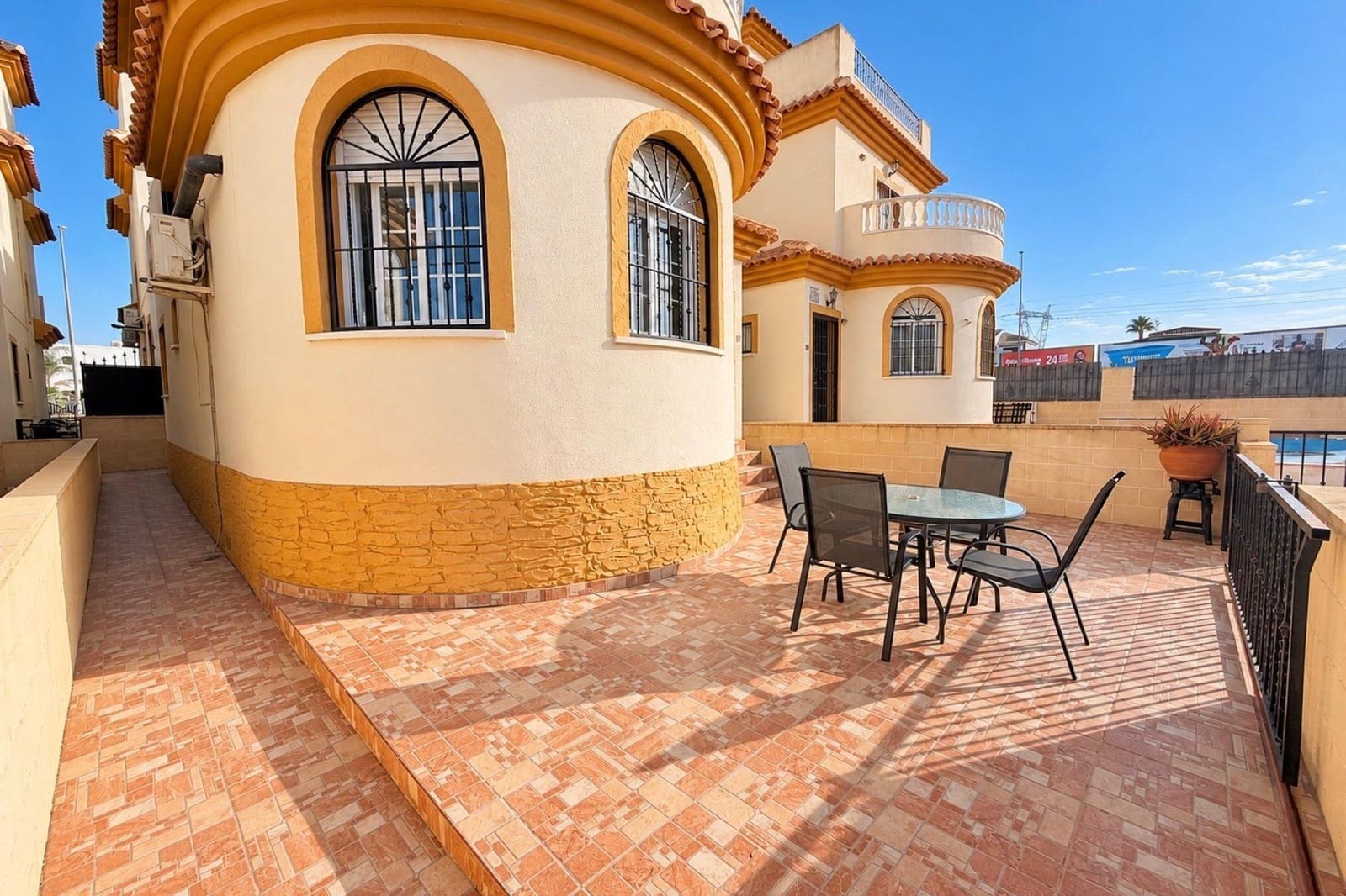 3 Zimmer Villa zu verkaufen in San Fulgencio mit Pool - 195.000 € (Ref: 10155328)