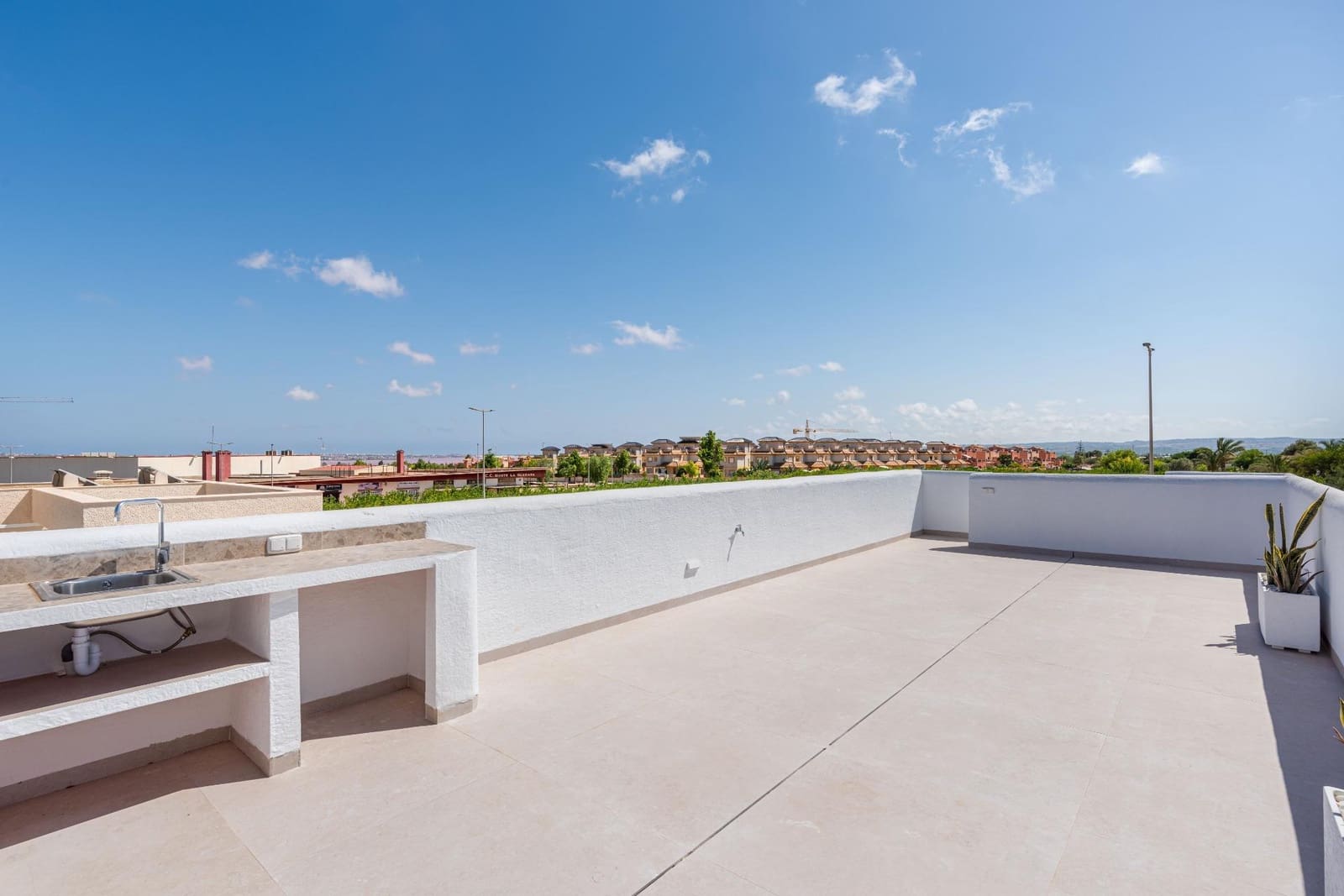 Chalet de 3 habitaciones en Los Montesinos en venta con piscina - 399.900 € (Ref: 7764433)