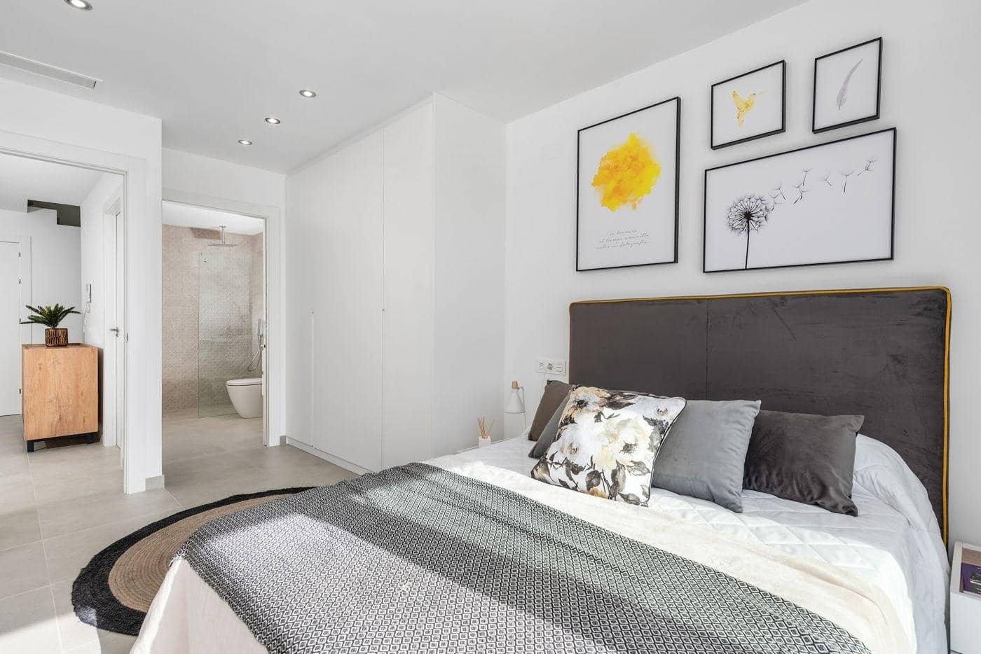 Chalet de 3 habitaciones en Benijófar en venta con piscina - 399.000 € (Ref: 7764434)