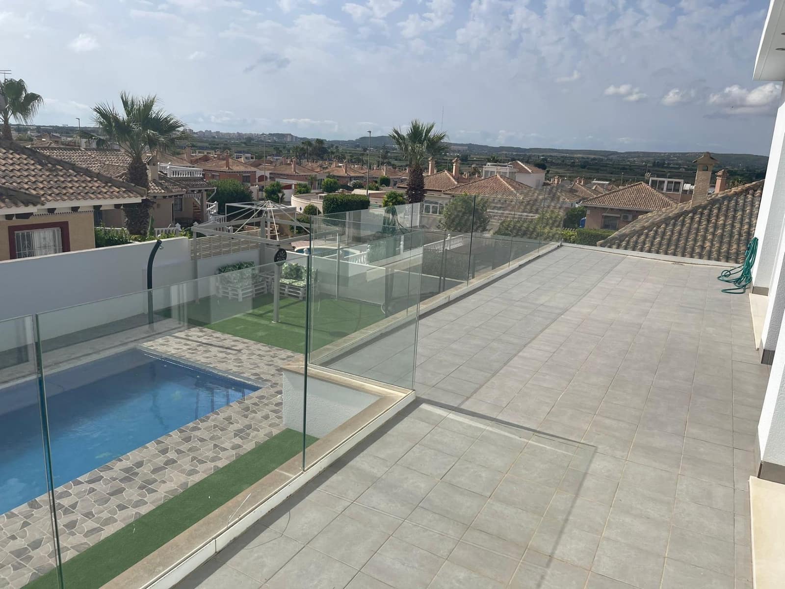 6 Zimmer Villa zu verkaufen in La Marina mit Pool Garage - 695.995 € (Ref: 7814449)