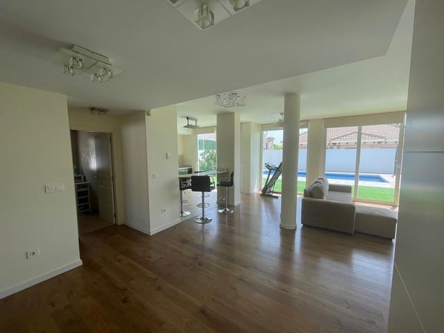 6 Zimmer Villa zu verkaufen in La Marina, Elche / Elx mit Pool Garage - 695.995 € (Ref: 7814449)