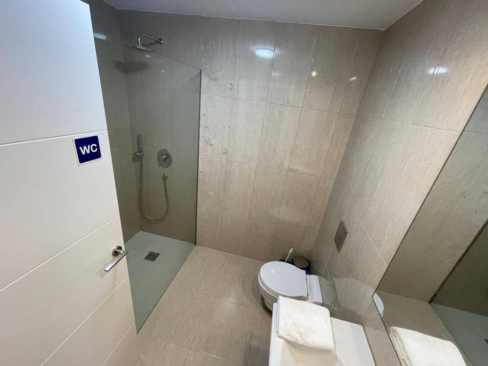 6 Zimmer Villa zu verkaufen in La Marina mit Pool Garage - 695.995 € (Ref: 7814449)