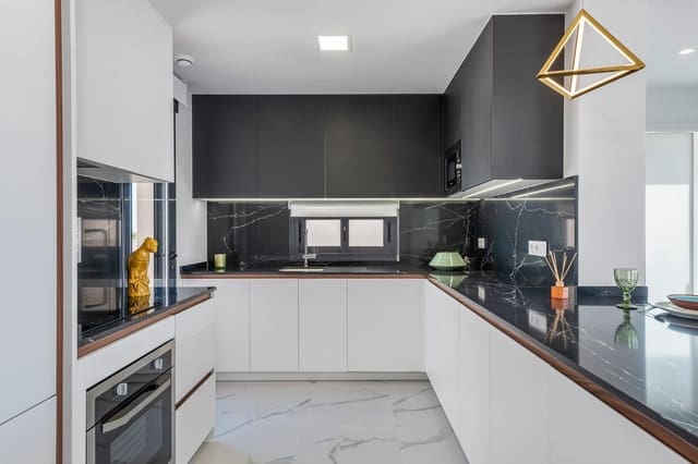 3 chambre Bungalow à vendre à San Miguel de Salinas avec piscine - 360 000 € (Ref: 7827720)