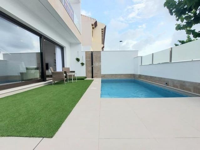 3 Zimmer Villa zu verkaufen in San Pedro del Pinatar mit Pool - 395.000 € (Ref: 7827721)