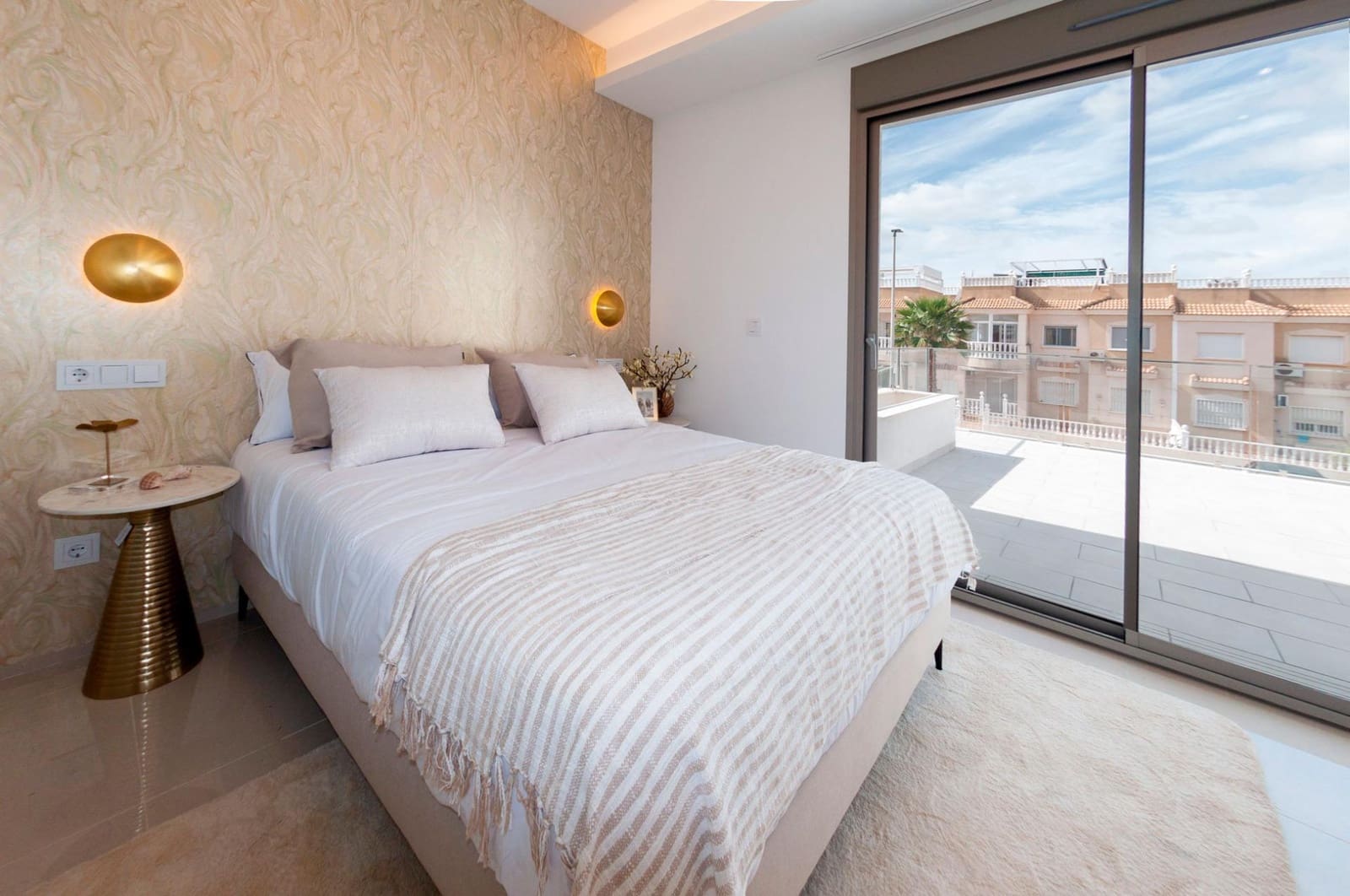 3 soverom Villa til salgs i Los Alcazares med svømmebasseng garasje - € 552 500 (Ref: 8086657)