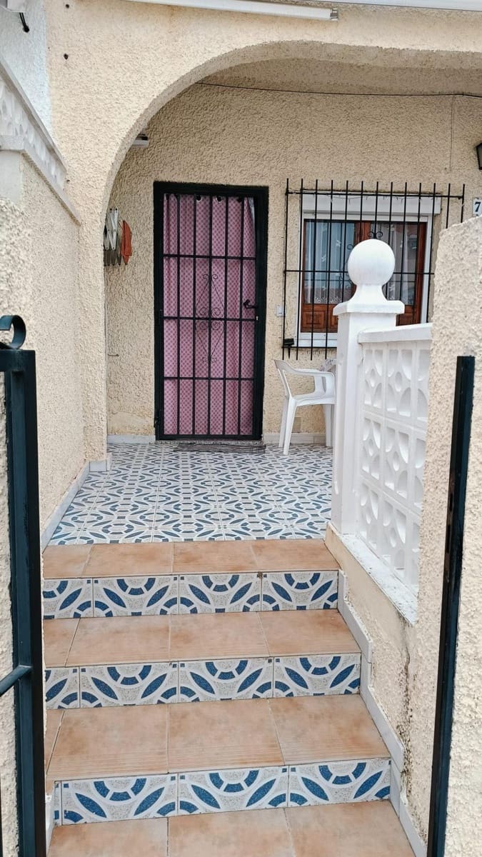 2 soveværelse Rækkehus til salg i La Marina - € 110.000 (Ref: 8992388)