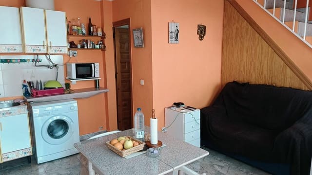 2 soverom Rekkehus til salgs i La Marina, Elche / Elx - € 110 000 (Ref: 8992388)