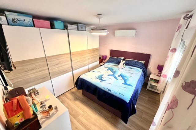 3 bedroom Villa for sale in La Marina, Elche / Elx - € 227,999 (Ref: 9116112)