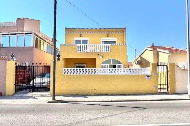 4 soverom Villa til salgs i La Marina, Elche / Elx - € 198 000 (Ref: 9116113)