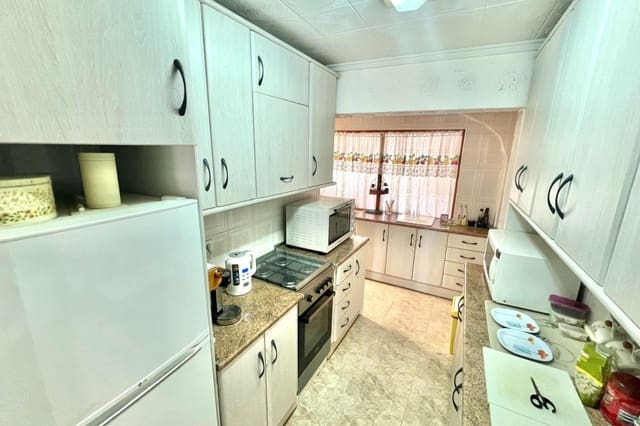 4 soverom Villa til salgs i La Marina, Elche / Elx - € 198 000 (Ref: 9116113)