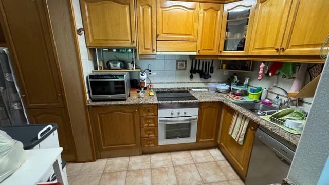 4 soverom Rekkehus til salgs i La Marina, Elche / Elx med svømmebasseng - € 199 000 (Ref: 9206833)