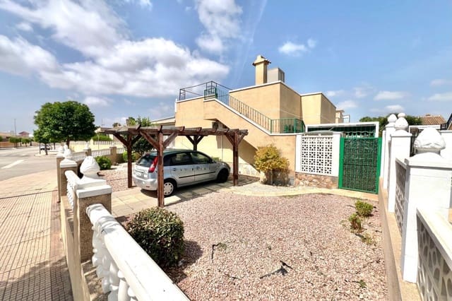 2 soverom Rekkehus til salgs i La Marina, Elche / Elx med svømmebasseng - € 169 000 (Ref: 9219974)