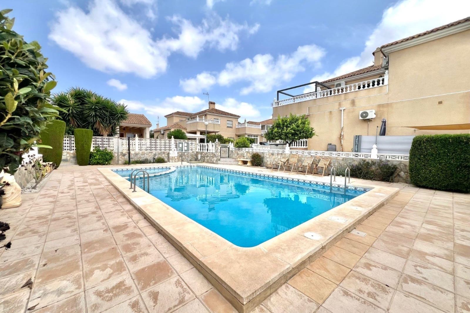 2 camera da letto Villetta a Schiera in vendita in La Marina con piscina - 169.000 € (Rif: 9219974)