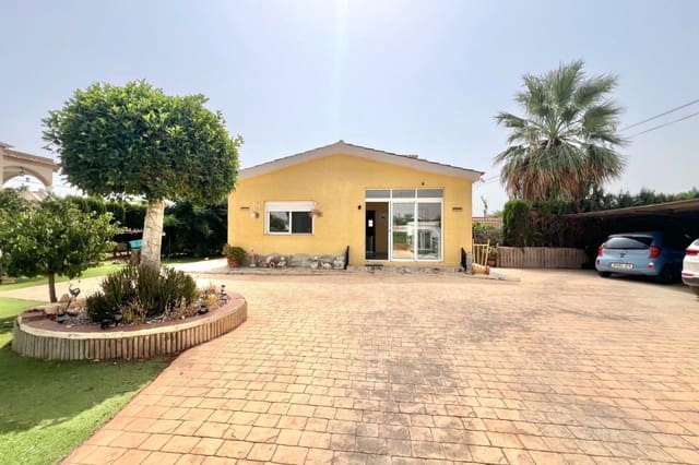 4 Zimmer Villa zu verkaufen in La Marina, Elche / Elx mit Pool - 410.000 € (Ref: 9219975)