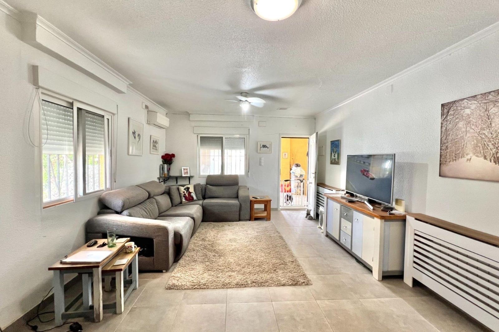 4 Zimmer Villa zu verkaufen in La Marina mit Pool - 410.000 € (Ref: 9219975)