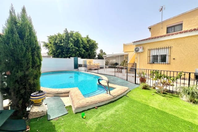 4 Zimmer Villa zu verkaufen in La Marina, Elche / Elx mit Pool - 410.000 € (Ref: 9219975)