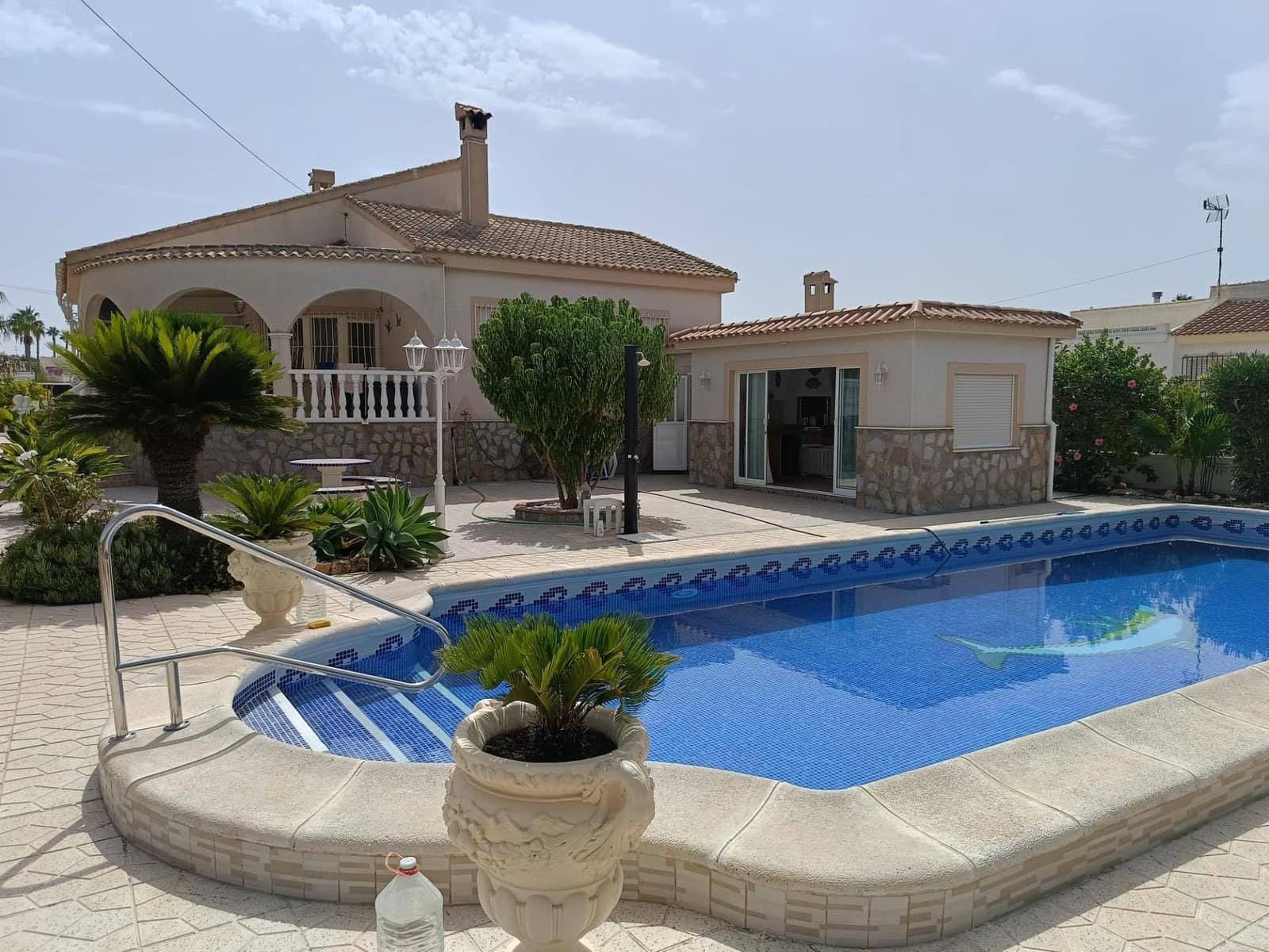 3 Zimmer Villa zu verkaufen in La Marina mit Pool Garage - 475.000 € (Ref: 9227045)