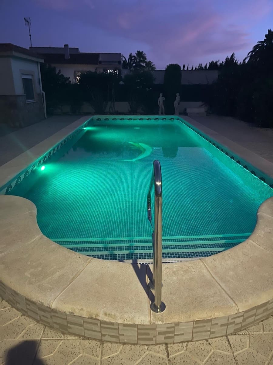 3 Zimmer Villa zu verkaufen in La Marina mit Pool Garage - 475.000 € (Ref: 9227045)