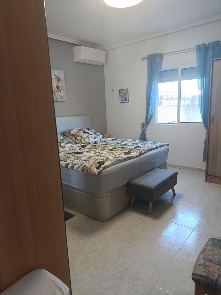 3 Zimmer Villa zu verkaufen in La Marina mit Pool Garage - 475.000 € (Ref: 9227045)