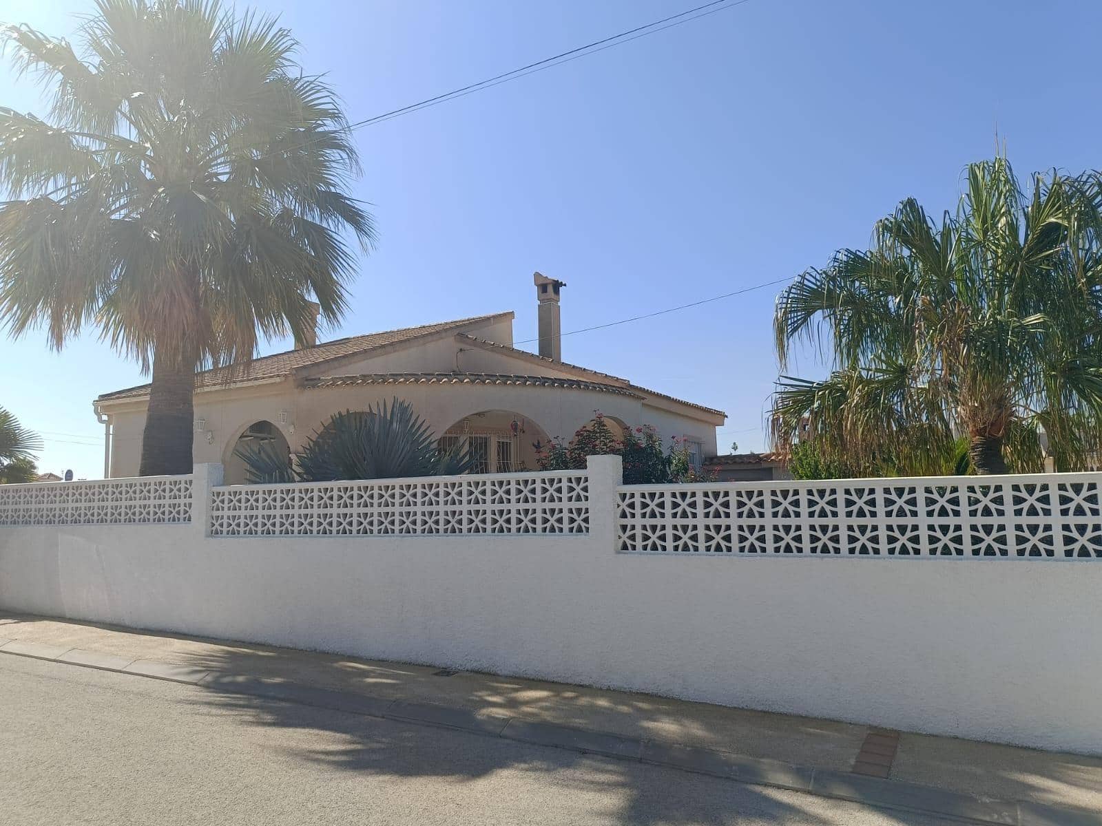 3 Zimmer Villa zu verkaufen in La Marina mit Pool Garage - 475.000 € (Ref: 9227045)